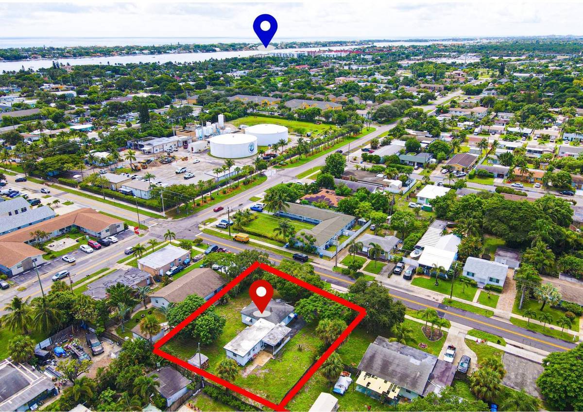 Lantana, FL 33462,615 W Pine ST