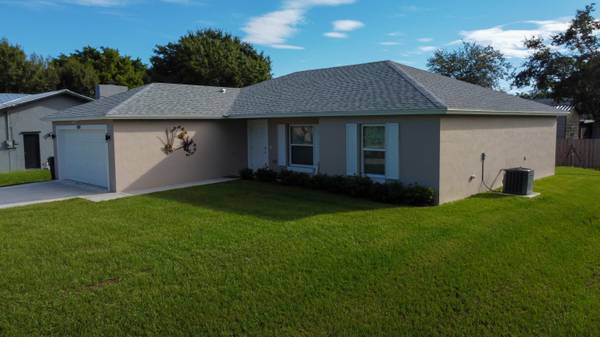 Fort Pierce, FL 34982,6106 Bamboo DR