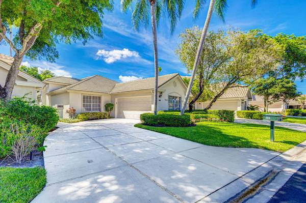 108 Eagleton LN, Palm Beach Gardens, FL 33418