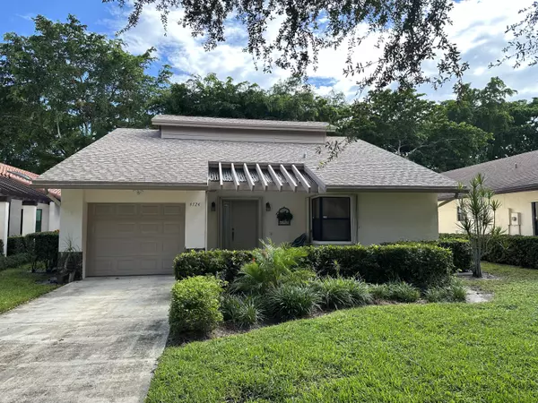 4724 Boxwood CIR, Boynton Beach, FL 33436