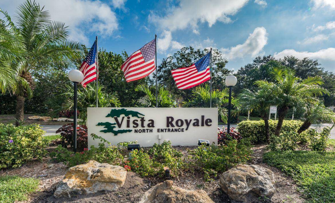 Vero Beach, FL 32962,53 Woodland DR 207