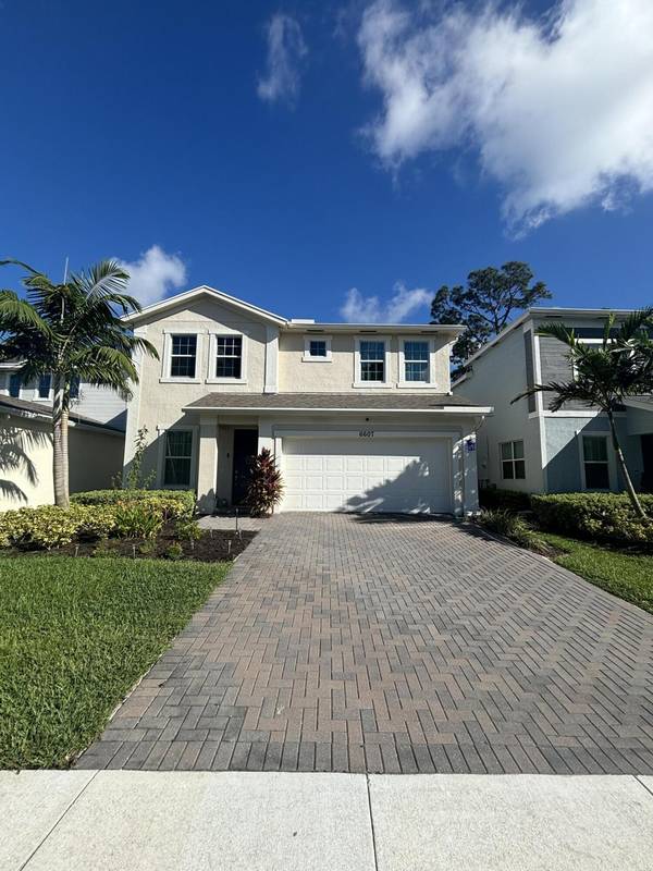 6607 Pointe Of Woods DR, West Palm Beach, FL 33413