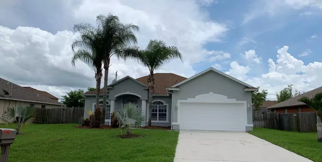 2772 SW Palace AVE, Port Saint Lucie, FL 34987