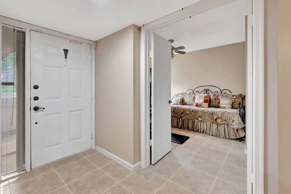 Boca Raton, FL 33486,5520 Coach House CIR C