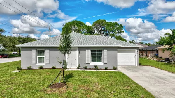 212 SW Exora TER, Port Saint Lucie, FL 34953