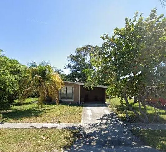 2430 NW 2nd ST, Boynton Beach, FL 33435