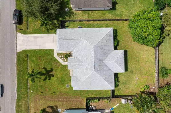 Port Saint Lucie, FL 34984,241 SW Starfish AVE