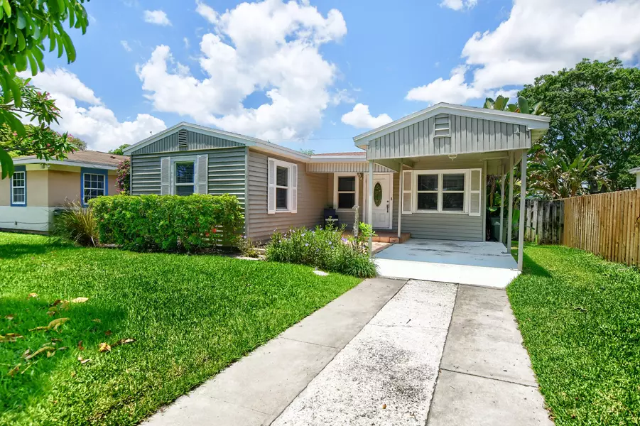 830 SE 3rd AVE, Delray Beach, FL 33483