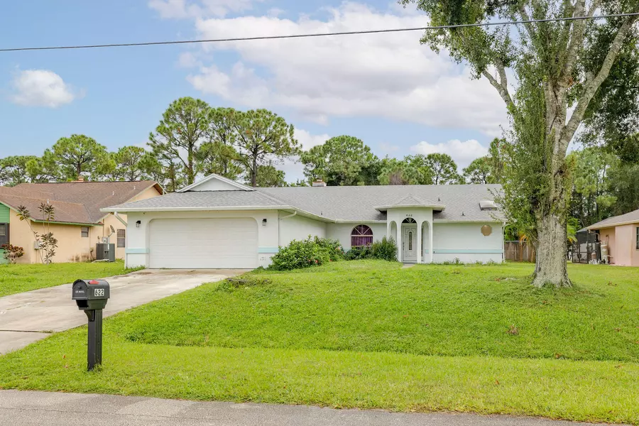 622 SE Portage AVE, Port Saint Lucie, FL 34984