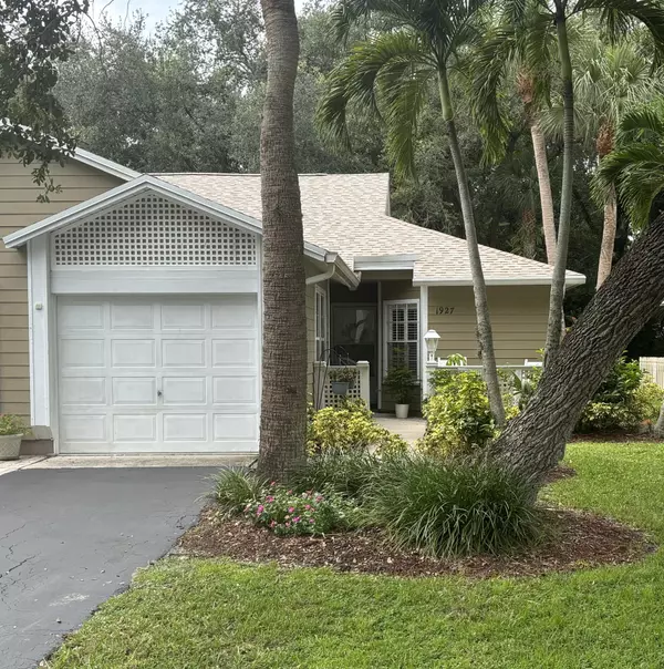 1927 Sixty Oaks LN, Vero Beach, FL 32966