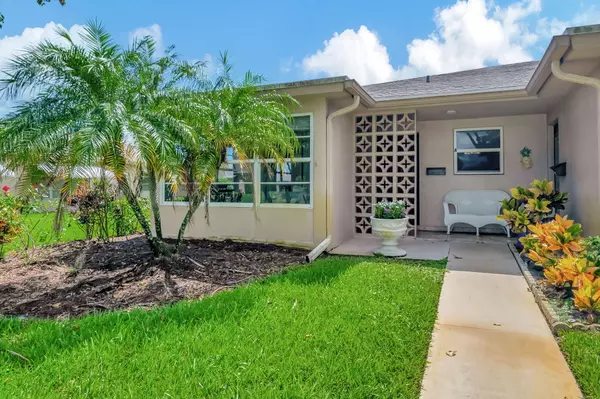 1335 SE High Point WAY A, Delray Beach, FL 33445