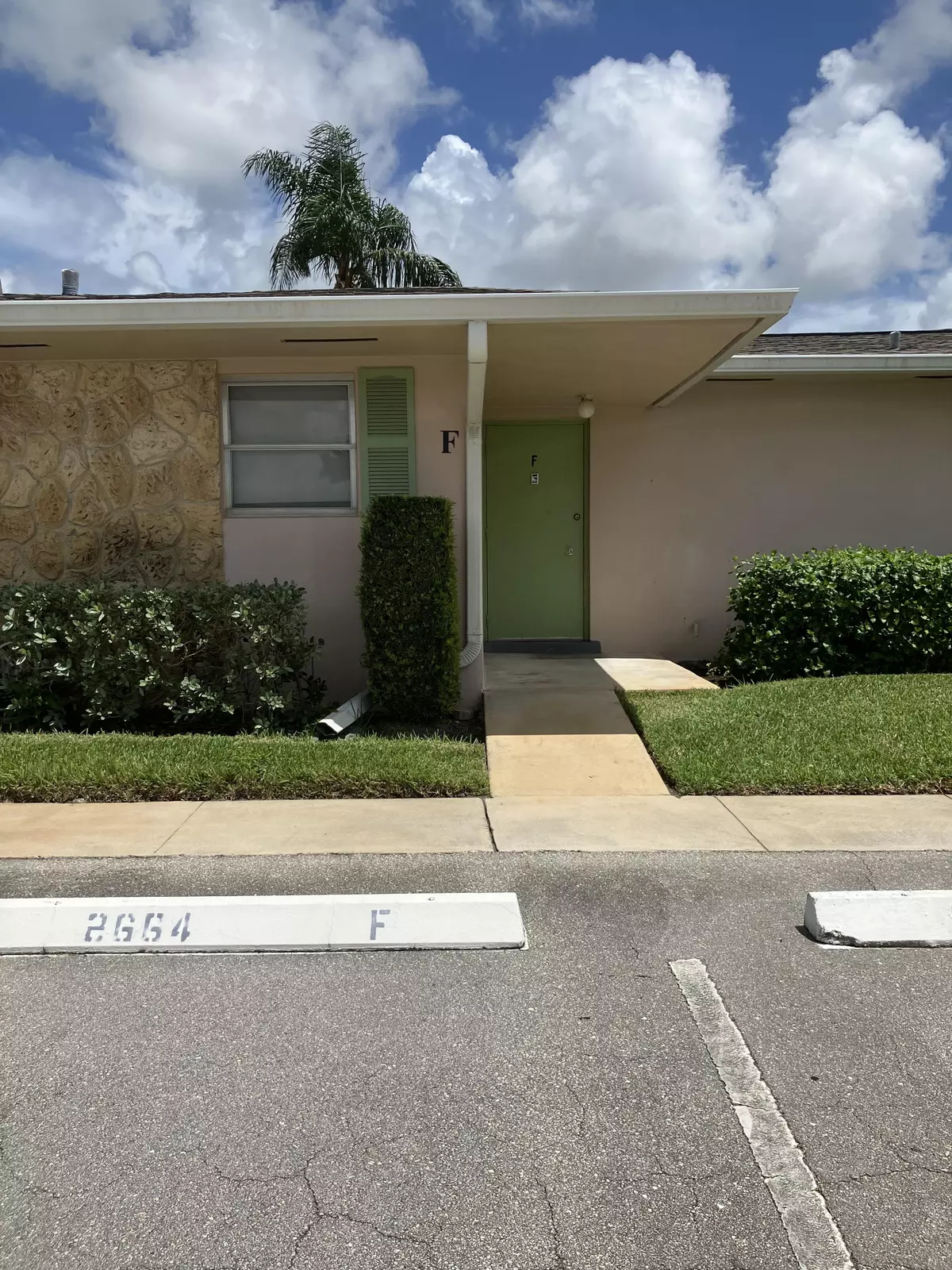 West Palm Beach, FL 33415,2664 E Dudley DR F