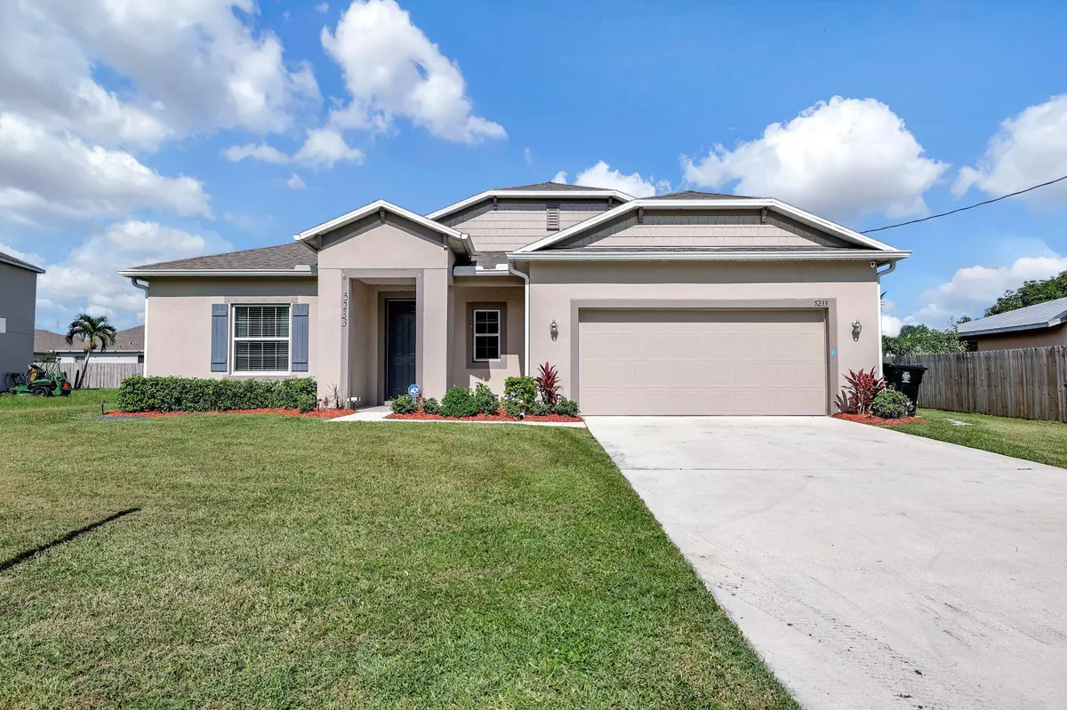 Port Saint Lucie, FL 34986,5233 NW Jake CT