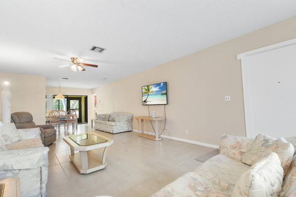 Boynton Beach, FL 33436,4948 Equestrian CIR A