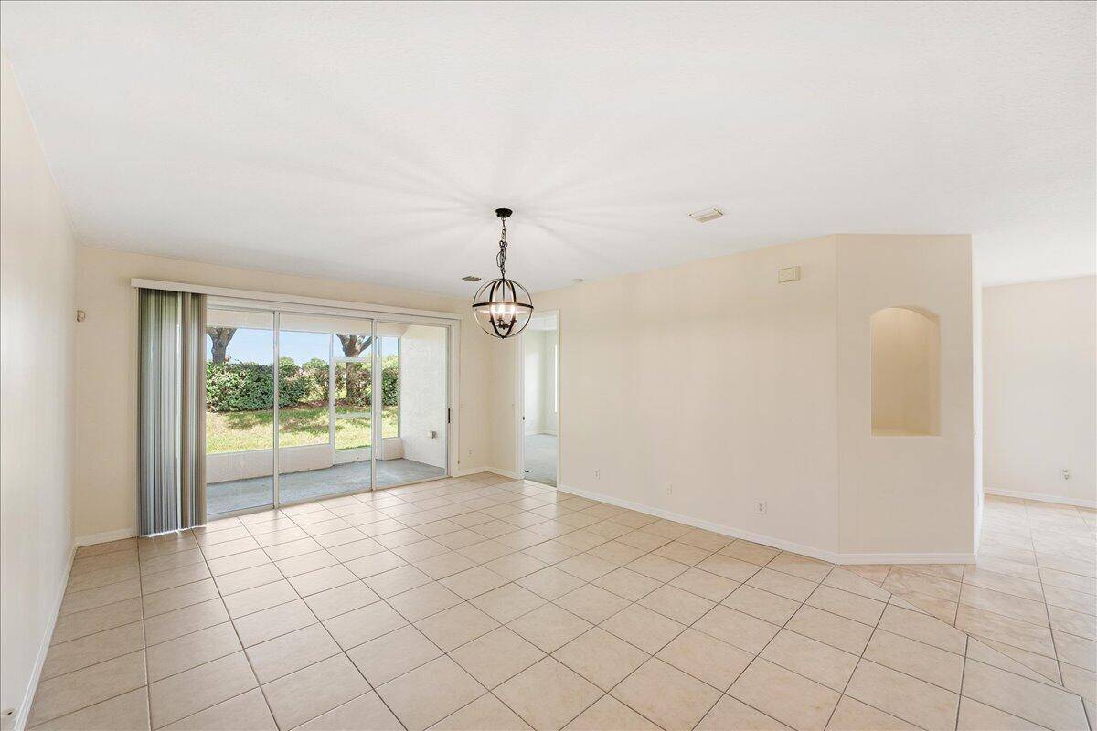 Vero Beach, FL 32968,413 W SW Tangerine SQ