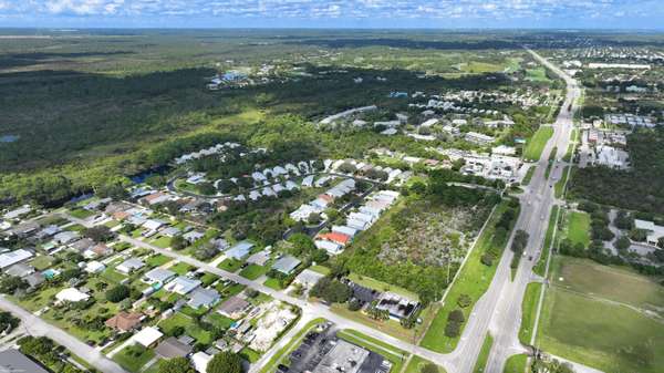 Hobe Sound, FL 33455,8200 SE Sugar Pines WAY