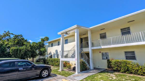 417 NE 17th AVE 201, Boynton Beach, FL 33435