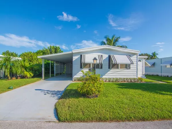 434 NE Topaz TER, Jensen Beach, FL 34957