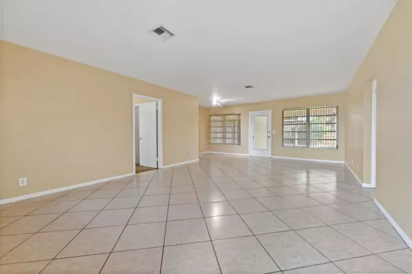 Lake Worth, FL 33461,1514 Lee CT