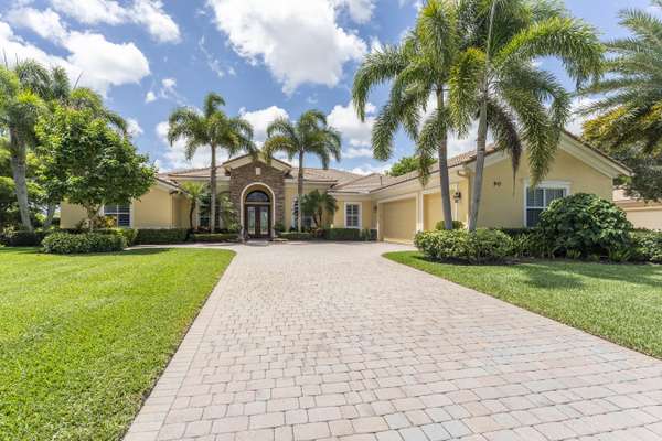 90 SE Ethan TER, Stuart, FL 34997