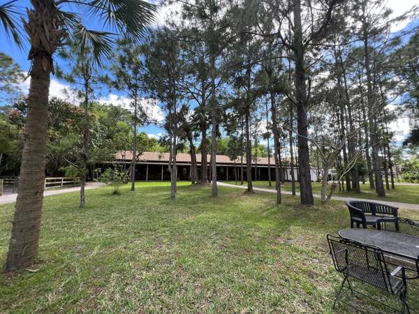 Loxahatchee, FL 33470,1711 Stallion DR Barn