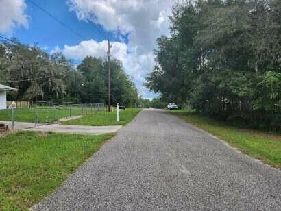 Interlachen, FL 32148,232 1st Way WAY