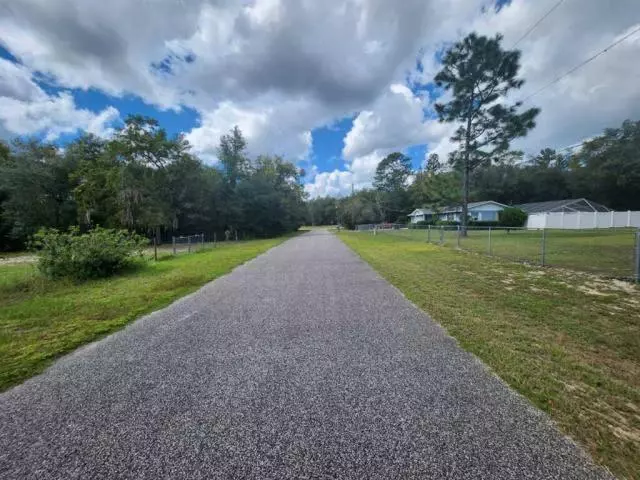 234 1st Way WAY, Interlachen, FL 32148