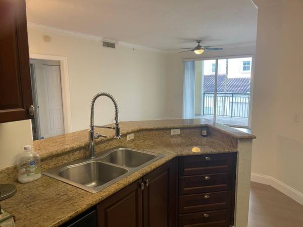 Boynton Beach, FL 33426,2208 Renaissance 208 WAY