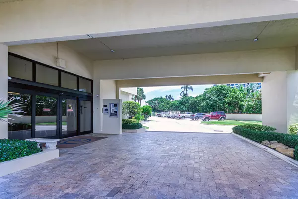 Jupiter, FL 33477,100 Ocean Trail WAY 706