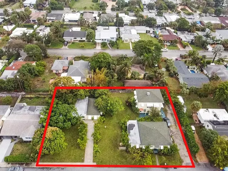 1702 N Ocean Breeze, Lake Worth Beach, FL 33460