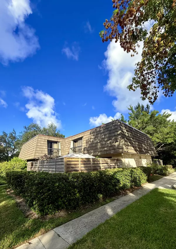 Palm Beach Gardens, FL 33418,903 9th TER