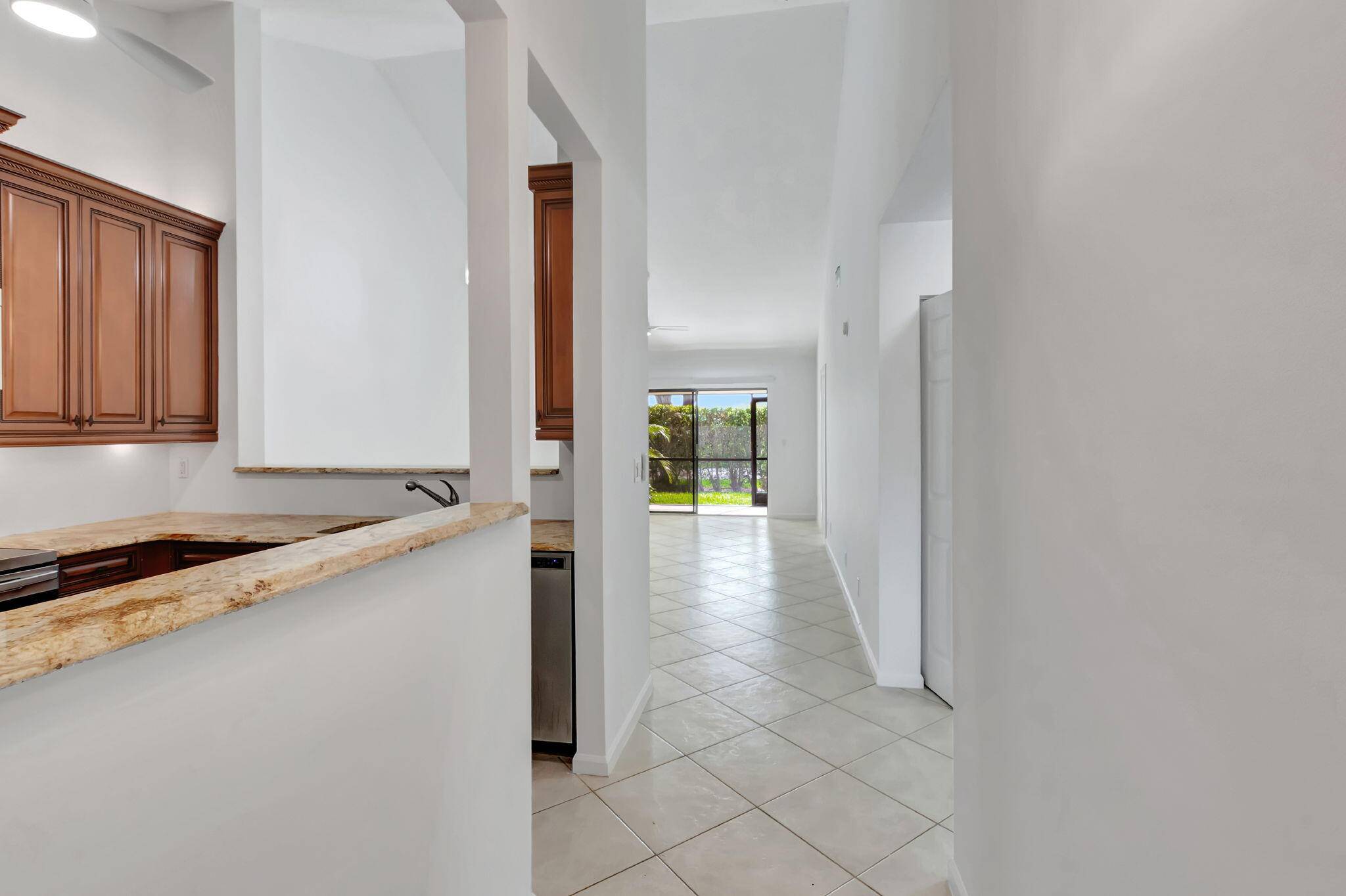 Boca Raton, FL 33431,406 Cottonwood PL
