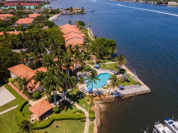 135 Yacht Club WAY 104, Hypoluxo, FL 33462