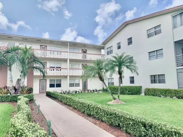 81 Preston B, Boca Raton, FL 33434