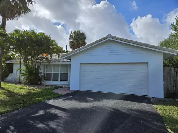 1060 NW 6th TER, Boca Raton, FL 33486