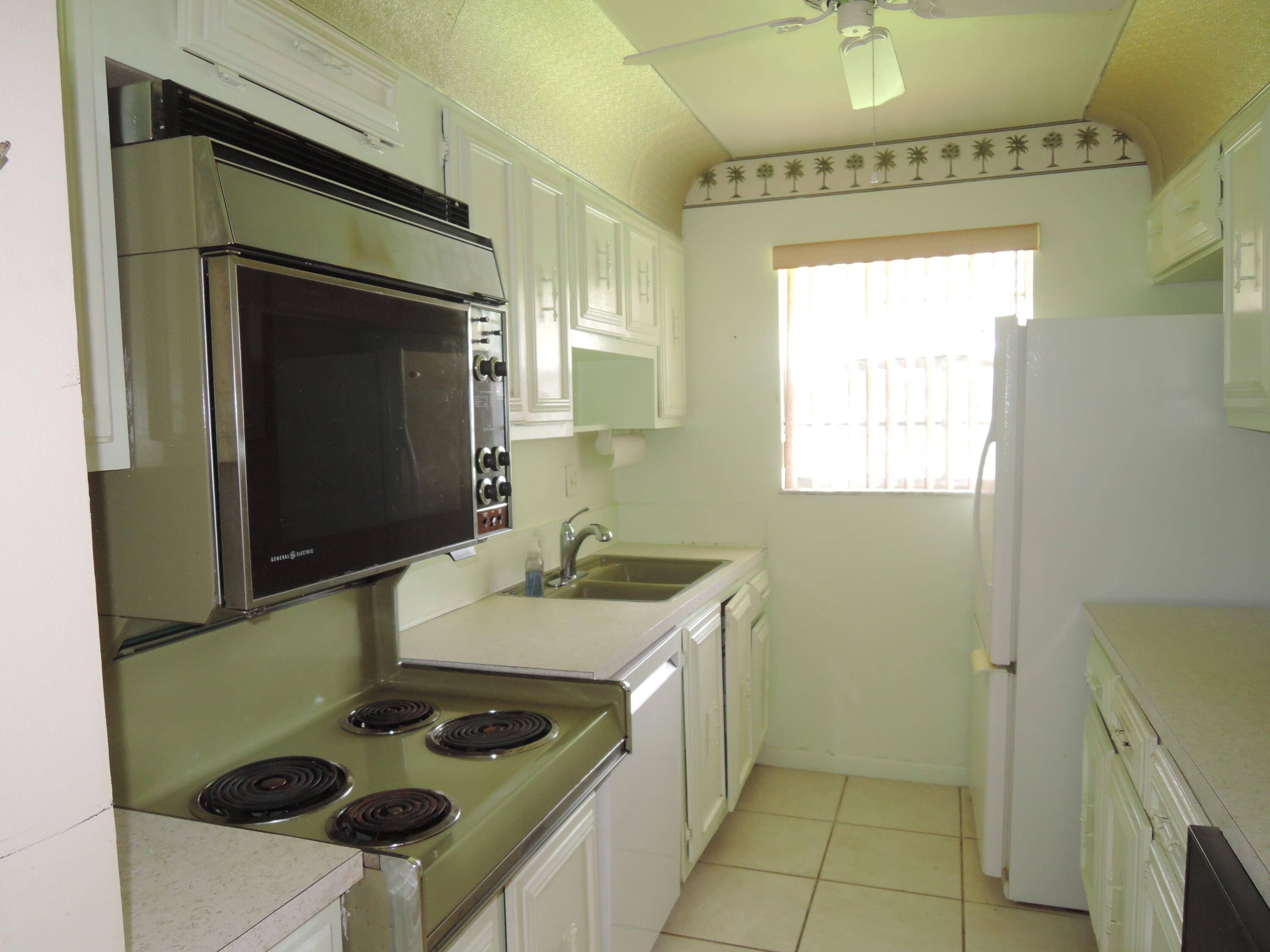 Fort Pierce, FL 34982,408 Sandpiper DR C