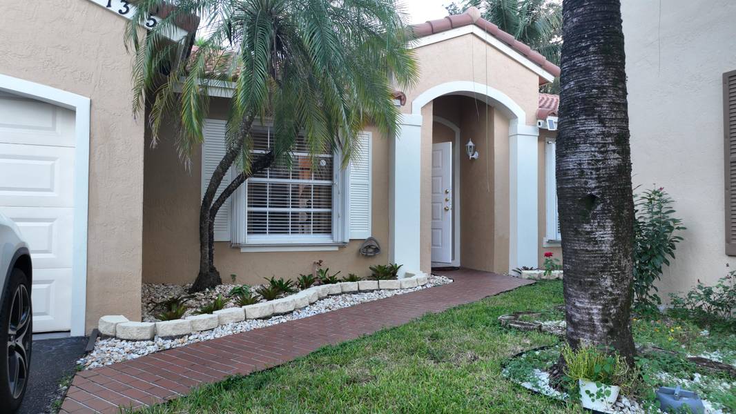 1315 NW 125th TER, Sunrise, FL 33323