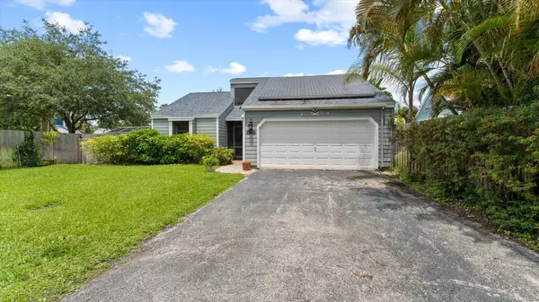 Wellington, FL 33414,465 Oak Shadow WAY