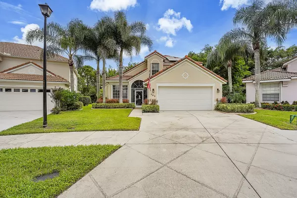 Port Saint Lucie, FL 34986,569 SW St Martins CV