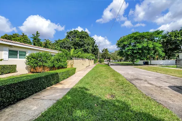 Miami Shores, FL 33150,165 NW 95th ST