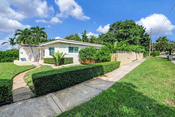 Miami Shores, FL 33150,165 NW 95th ST