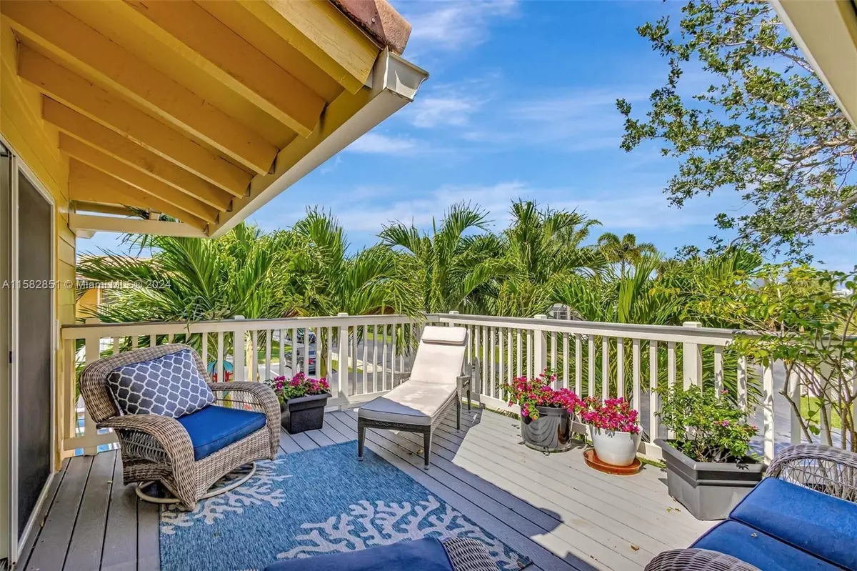 Jupiter, FL 33477,237 Seabreeze CIR