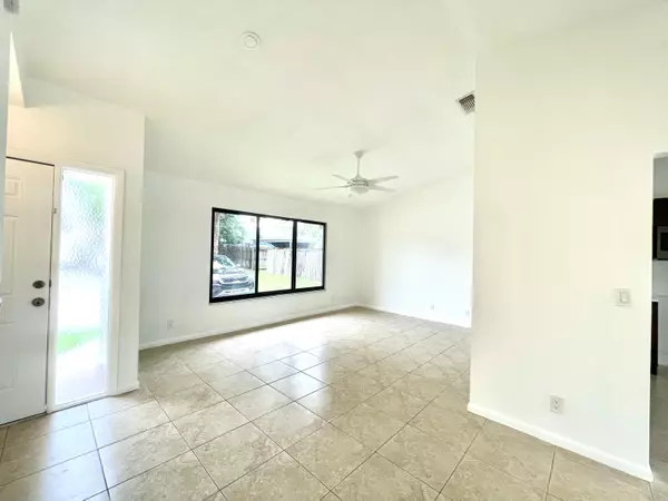 Jupiter, FL 33458,132 Sherwood CIR 15d