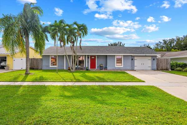 8457 W Mildred DR,  Boynton Beach,  FL 33472