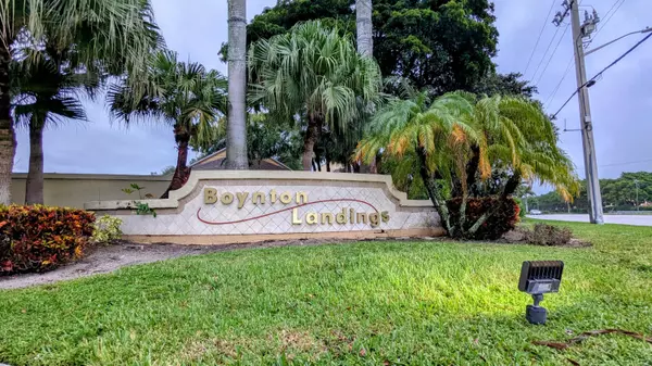 Boynton Beach, FL 33426,2319 N Congress AVE 28