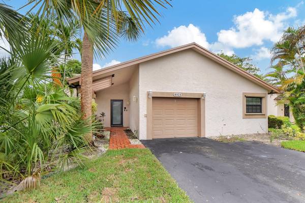 8923 Old Pine RD, Boca Raton, FL 33433