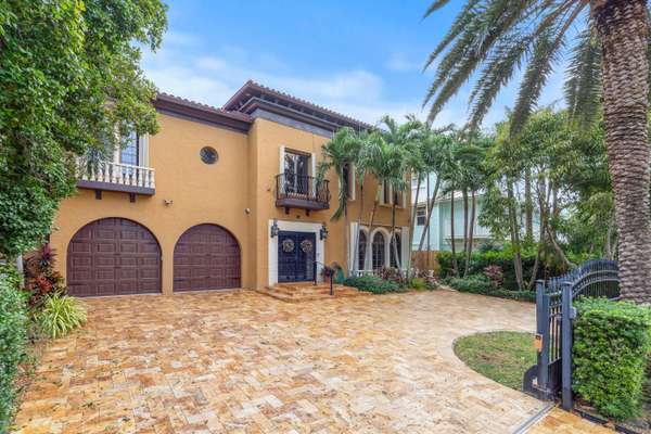 1238 N Vista Del Mar DR, Delray Beach, FL 33483