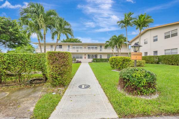 130 Cambridge F, West Palm Beach, FL 33417