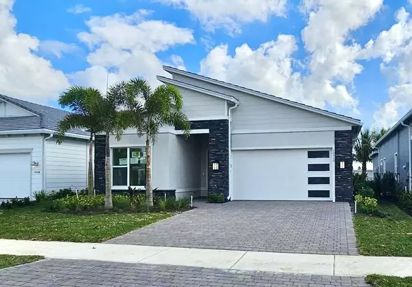 10530 Northbrook CIR, Palm Beach Gardens, FL 33412