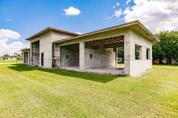 Belle Glade, FL 33430,555 NW 16th ST